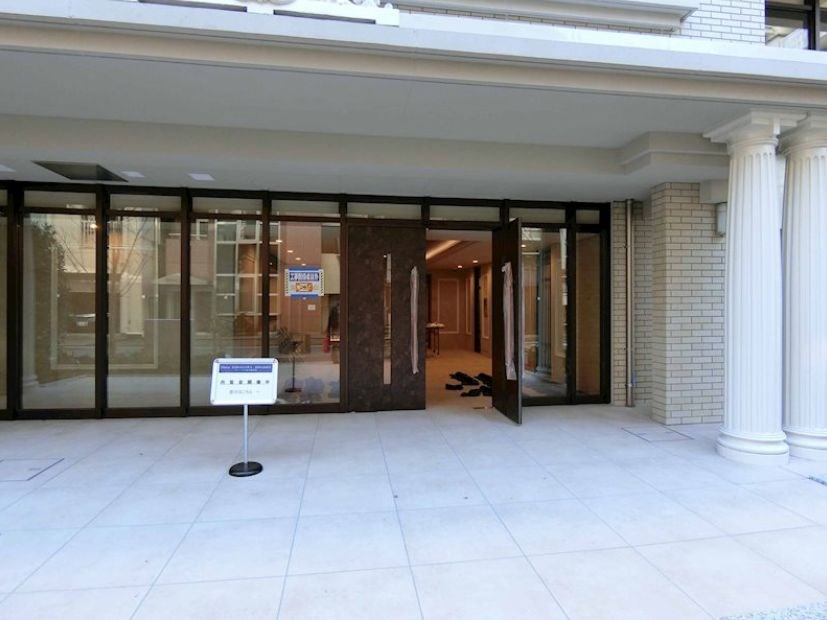 建物エントランス