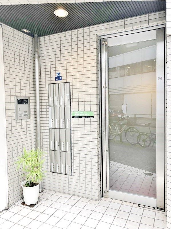 建物エントランス