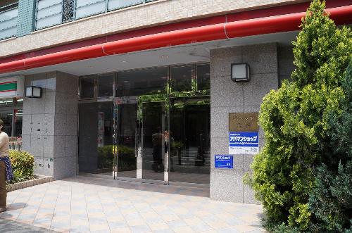 建物エントランス