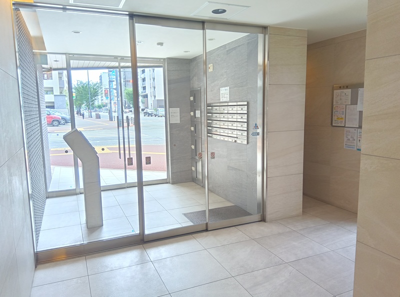 建物エントランス