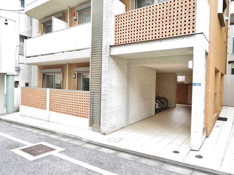 建物エントランス