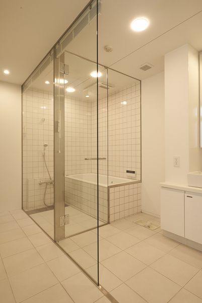 シャワールーム