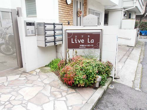 建物エントランス