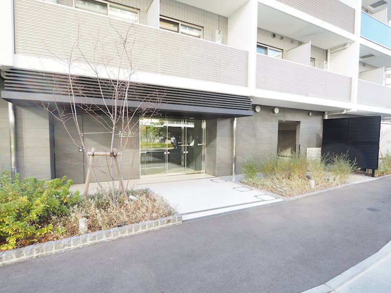 建物エントランス