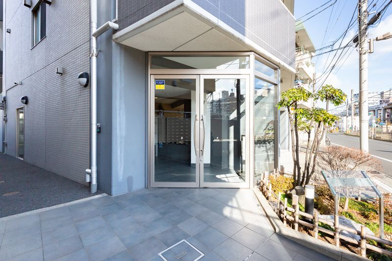 建物エントランス