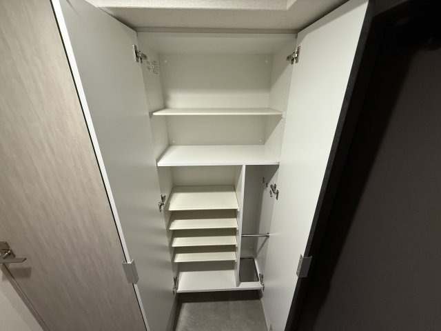 収納