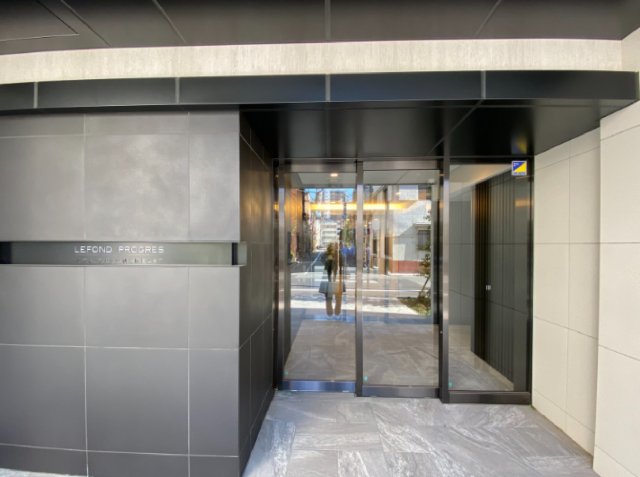 建物エントランス