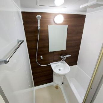 シャワールーム