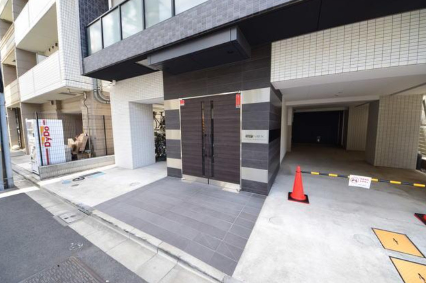 建物エントランス