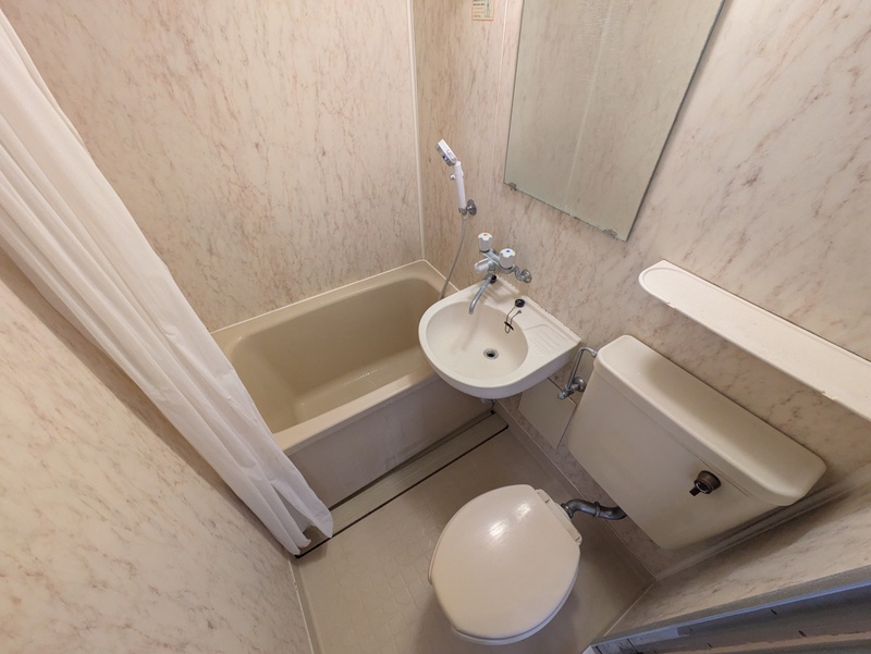 シャワールーム