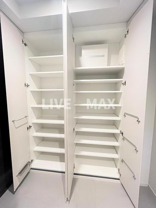 収納