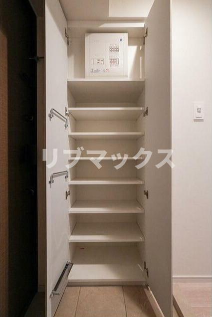 収納