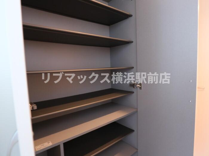 収納
