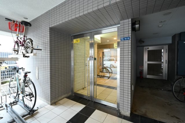 建物エントランス