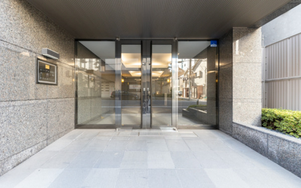 建物エントランス