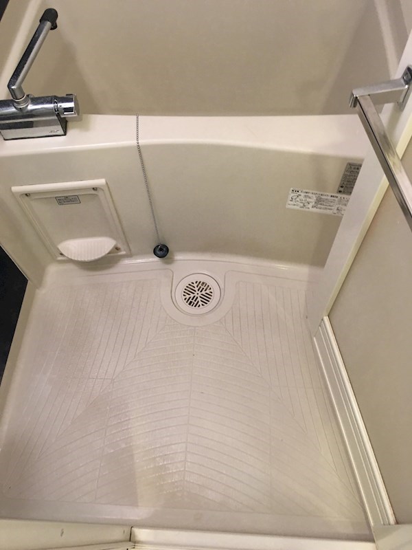 シャワールーム