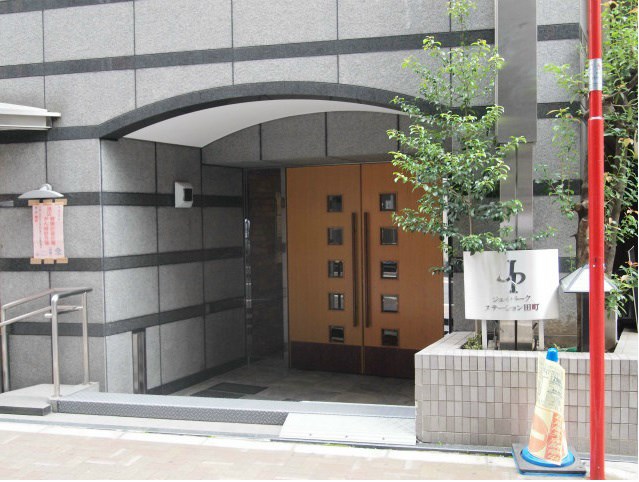 建物エントランス