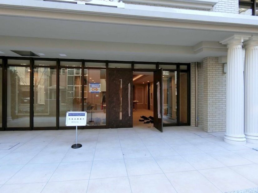 建物エントランス