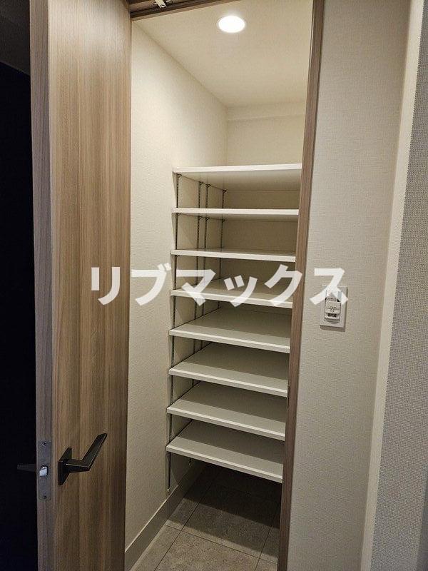 収納
