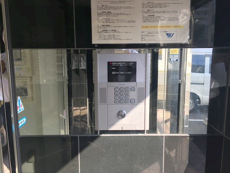 建物エントランス