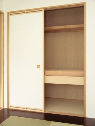 収納