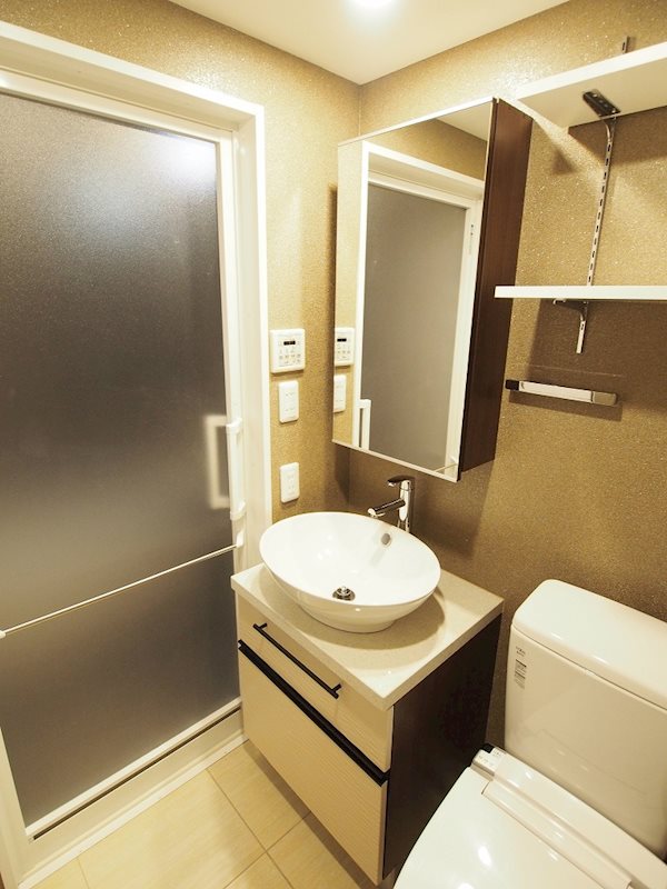 シャワールーム