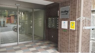 建物エントランス