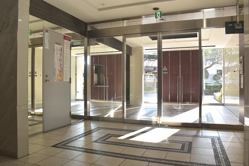 建物エントランス