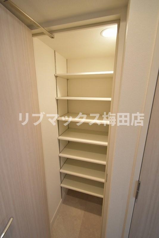 収納