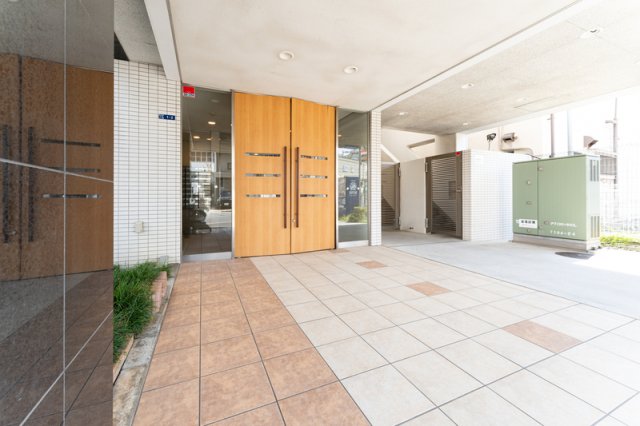 建物エントランス