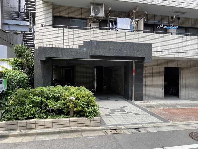 建物エントランス