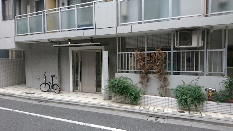 建物エントランス