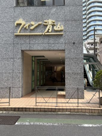 建物エントランス
