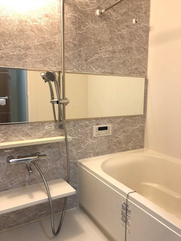 シャワールーム