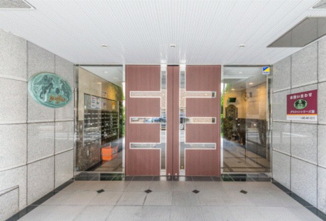 建物エントランス