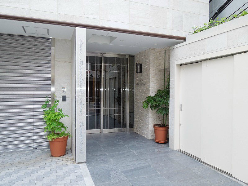 建物エントランス