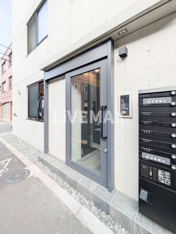 建物エントランス