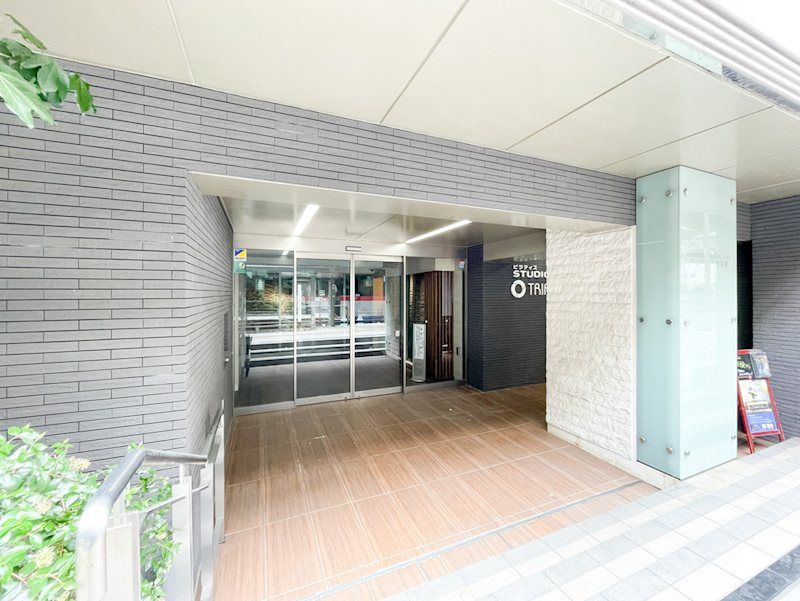 建物エントランス