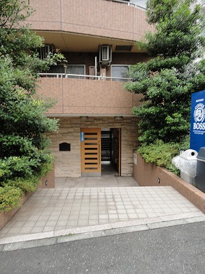 建物エントランス