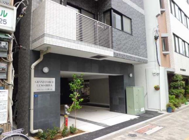 建物エントランス