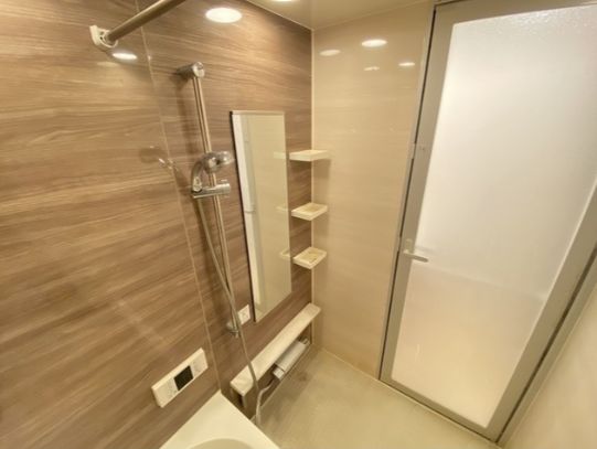 シャワールーム