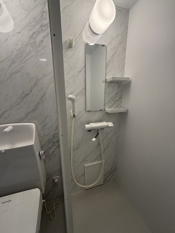 シャワールーム