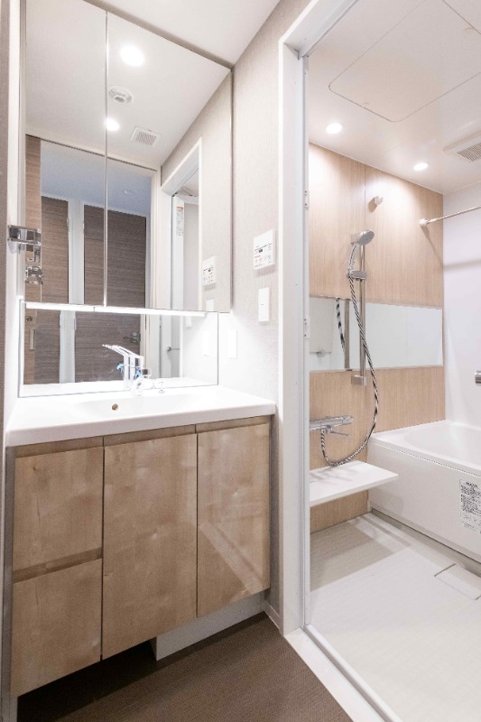 シャワールーム