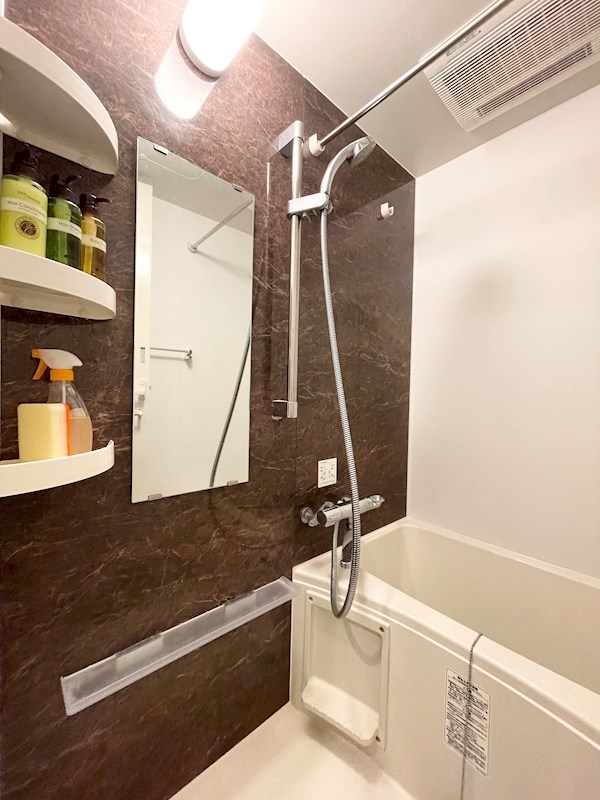 シャワールーム