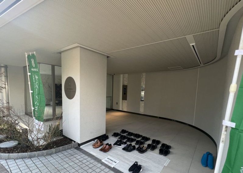建物エントランス