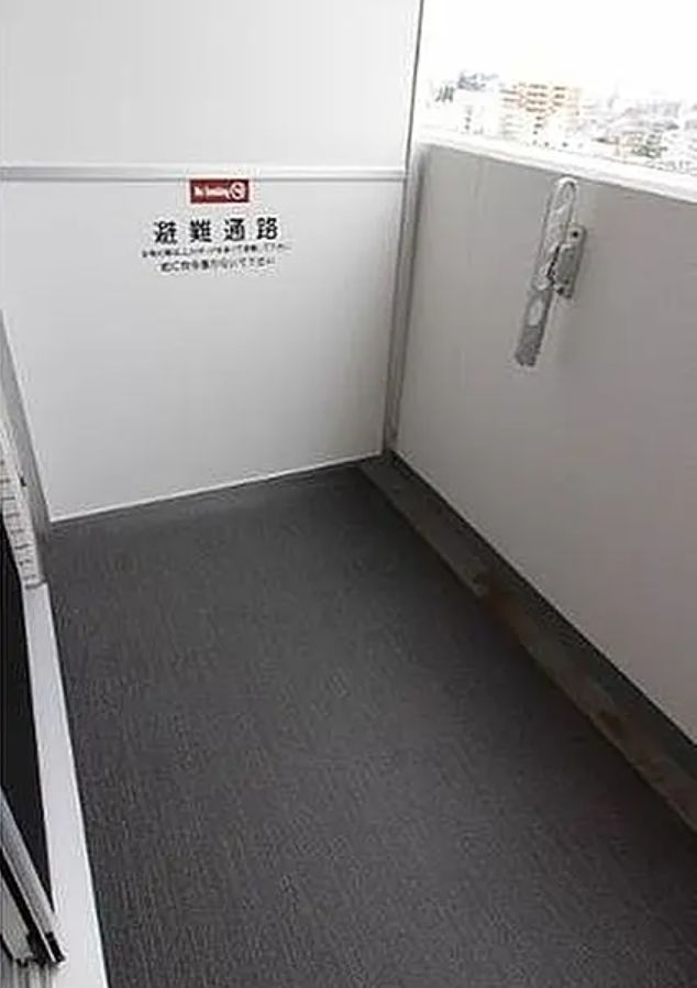 バルコニー