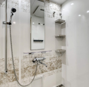 シャワールーム