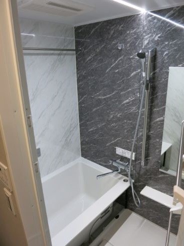 シャワールーム