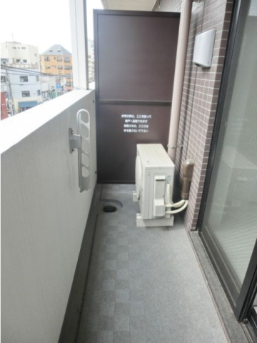 バルコニー