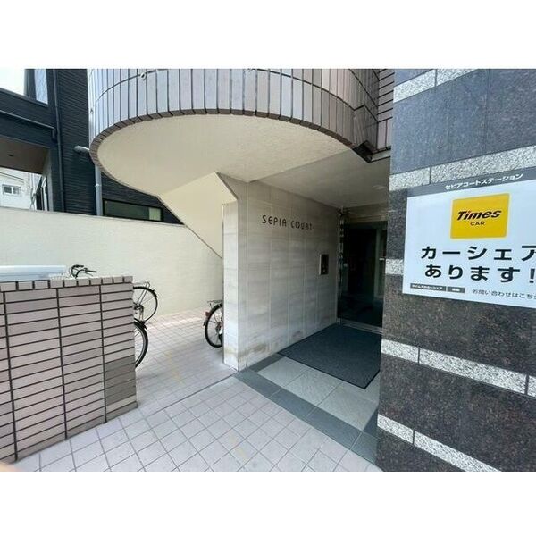 建物エントランス